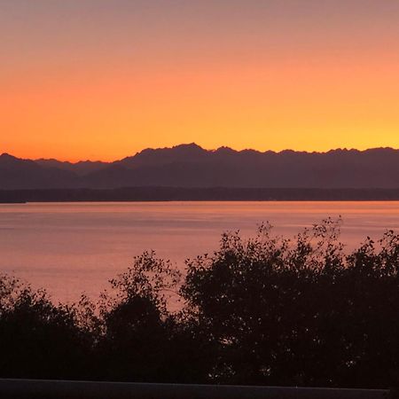 1-Bedroom Seaview Guesthouse On Seattle Luxury Estate With Views Of Olympic Mountains Eksteriør bilde