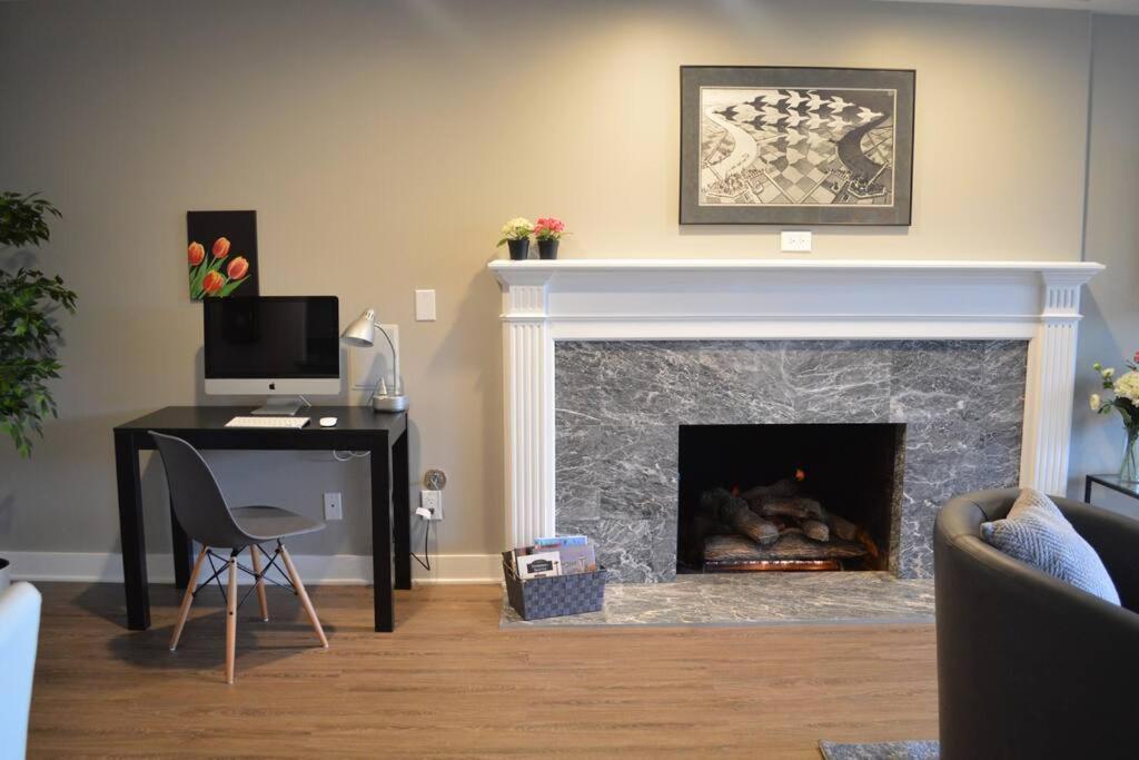1-Bedroom Seaview Guesthouse On Seattle Luxury Estate With Views Of Olympic Mountains Eksteriør bilde