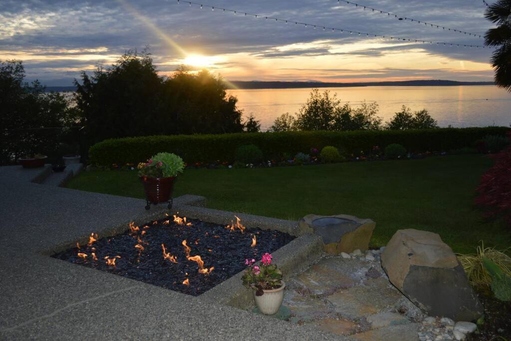 1-Bedroom Seaview Guesthouse On Seattle Luxury Estate With Views Of Olympic Mountains Eksteriør bilde