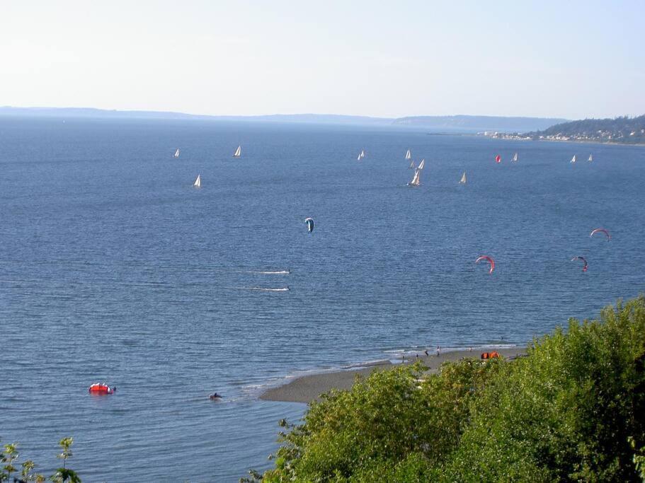 1-Bedroom Seaview Guesthouse On Seattle Luxury Estate With Views Of Olympic Mountains Eksteriør bilde